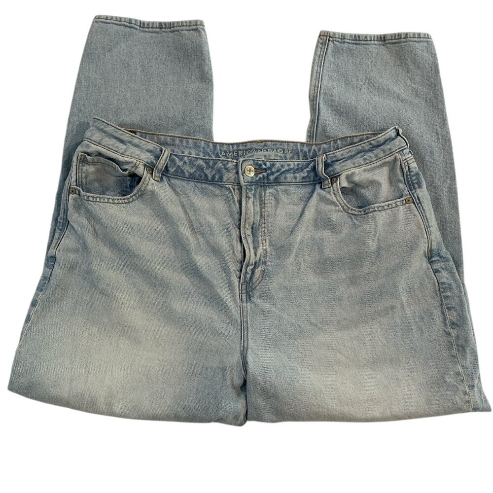 American Eagle Women's Jeans Size 20 Blue Mom Jean Strigid Light Wash